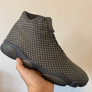 Jordan Horizon Wolf Grey